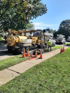 Neal-Lynn working uses Vacuum Excavators for safe drilling around other utilities